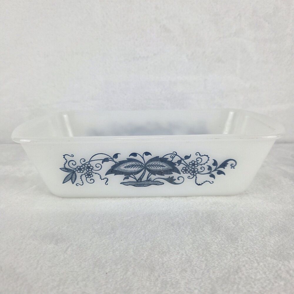 Vintage Glasbake Blue Onion J522 Milk Glass Loaf Baking Dish 1.5 Qt USA